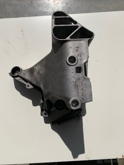 Konzole / držák motoru TSI - 2