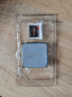 Prodám procesor AMD Ryzen 5 2400G s grafikou Vega 11 - 2