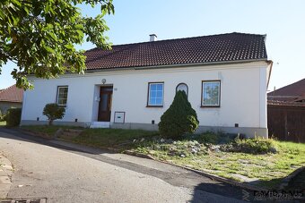 Prodej rodinné usedlosti (1198 m²) – Kořenec, Blanensko - 2
