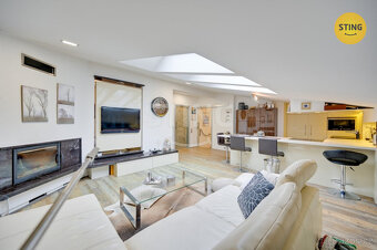 Komerční objekt s bytem 2+kk, ul. 1 Máje, Kroměříž, 133745 - 2