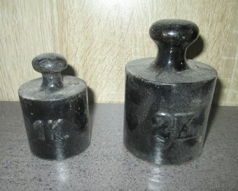 Stará závaží - mix - 2