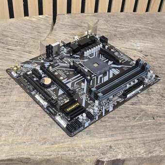GIGABYTE B450M DS3H - AMD B450, socket AM4 - 2
