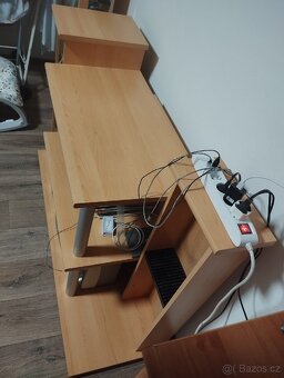 Prodám TV stolek - 2