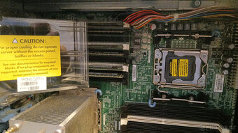 Nabízím server HP ProLiant ML350 G6 487930-421 - 2