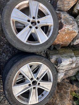 Alu kola 235/45 R17 - 2