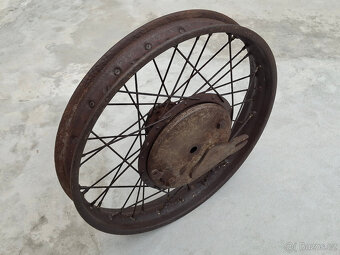 Zadní kolo 20. léta - 2