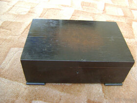 Dřevěná skříňka - 2