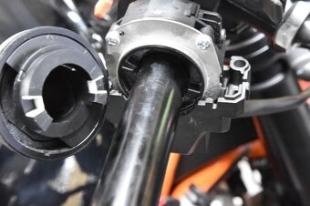 Vymezení vůle plynu KTM/husqvarna - 2