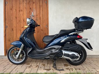 Skútr Piaggio Beverly 500 - 2