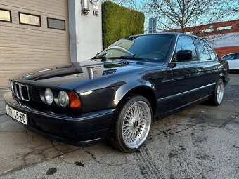 BMW E34 520I SEDAN - 2