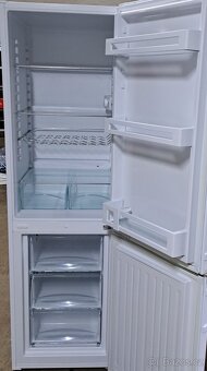 Kombin. led. 3 šup. Liebherr, CU 3311. - 2