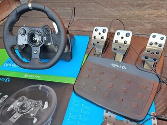 Herní volant s pedály Logitech G920 (Rezervováno) - 2