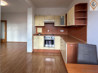Pronájem bytu 2+kk, 54 m2, balkon, garážové stání - 2