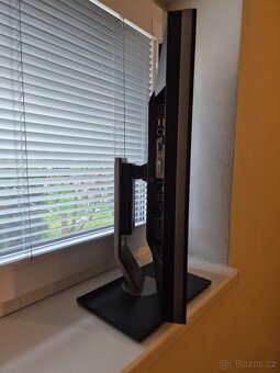 Prodám monitory: 2x DELL 22”, 2x DELL 19”, 2x DELL 17” - 2