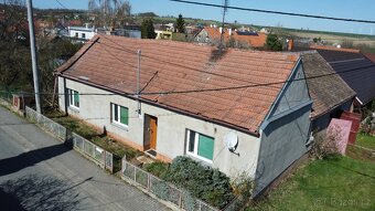 Prodej rodinného domu v Břežanech - 2