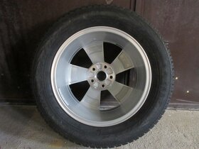 Zánovní zimní sada 215/65 R17 103H XL na Škodu Kodiaq. - 2