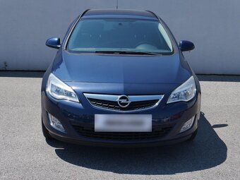 Opel Astra 1.7 CDTi , 81 kW nafta, 2012 - 2