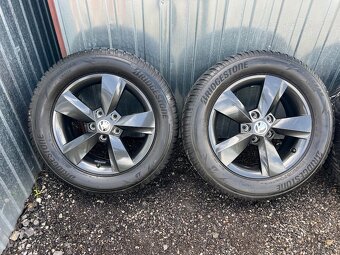 Originální zimní sada Škoda 215/60R16, Bridgestone 5,5mm - 2