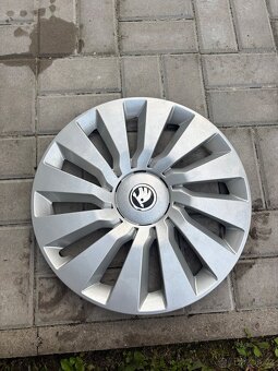 1ks originální poklice Škoda Octavia 16” - 2 druhy - 2