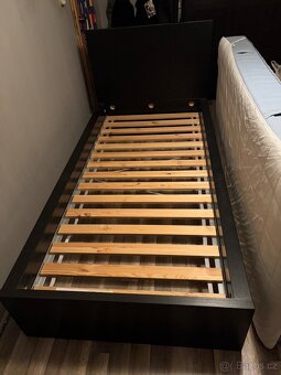 IKEA - postel, policový díl KALAX, police na zeď - 2