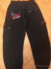 Chlapecké bavlněné tepláky zn. George vel. 8-9 let. - 2