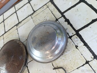 Plechové poklice Peugeot 202 - 2