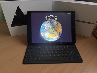 iPad 8 (128GB) Space Grey + Apple klávesnice - 2