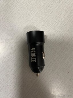 Nabíječka USB do auta - 2