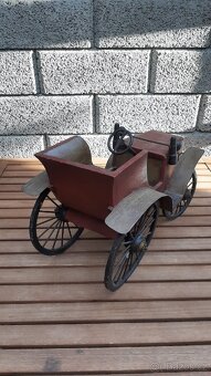 Staré kovové autíčko,auto - 2