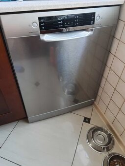 Vestavná myčka Bosch nerezová 60cm - 2