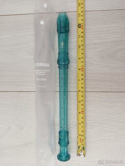 Yamaha zobcová flétna sopránová modrá YRS-20G - 2