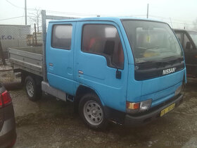 Nissan Cabstar valník - náhradní díly - 2
