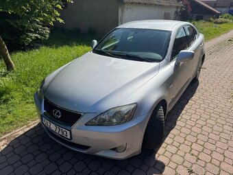 Lexus IS220d - 2