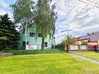 PASOHLÁVKY - rodinný dům 230m2 se stavebním pozemkem 1069m2 - 2
