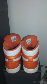 Air Jordan 1 MID SE ELECTRO METALIC oranžové vel.44,5 - 2
