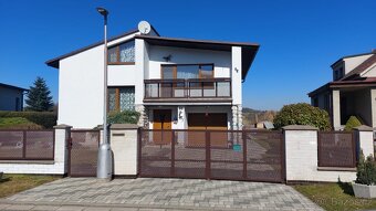 Prodej rodinného domu 250 m², pozemek 814 m² Hradec Králové - 2