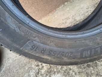 Pneu 205/55 R16 - 2