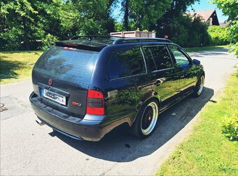 Octavia 1 RS - 2