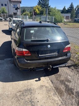 BMW 523i - 2