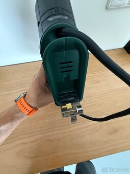Aku kompresor Bosch Universal Pump 18V 0603947100 - 2