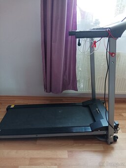 Běhací pás Xklarfit - 2