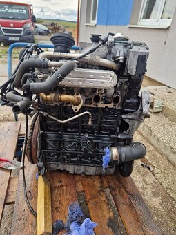 Motor 1.9 TDI 66kw BRU Volkswagen Golf 5 - 2