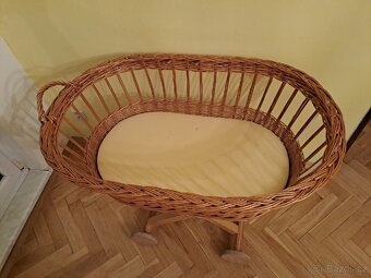 Proutěný koš na miminko - 2