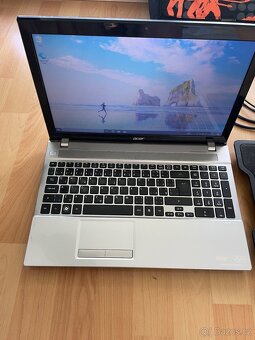 Acer Aspire V3-571g - 2
