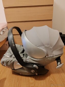 Vajíčko Cybex Cloud Q Koi + isofix základna - 2