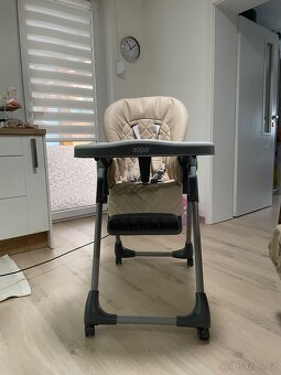 Jidelni zidlicka - 2