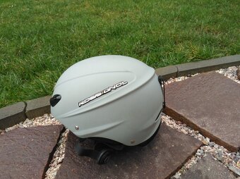 Prodám dámskou helmu na lyže - 2