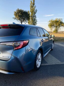 TOYOTA COROLLA 1.8 HYBRID - 2