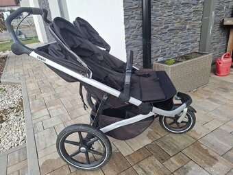 Kočár pro dvojčata - 2
