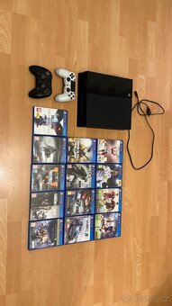 Prodám PlayStation 4 (PS4) + 13 her + 2 ovladače - 2